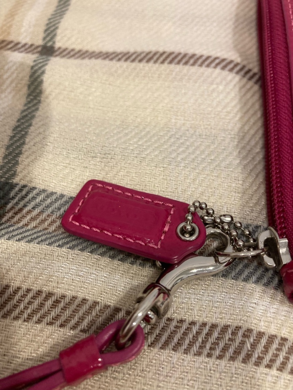 Coach Hot Pink Wristlet Signature Jacquard Wristlet Clutch - Picture 11 of 12